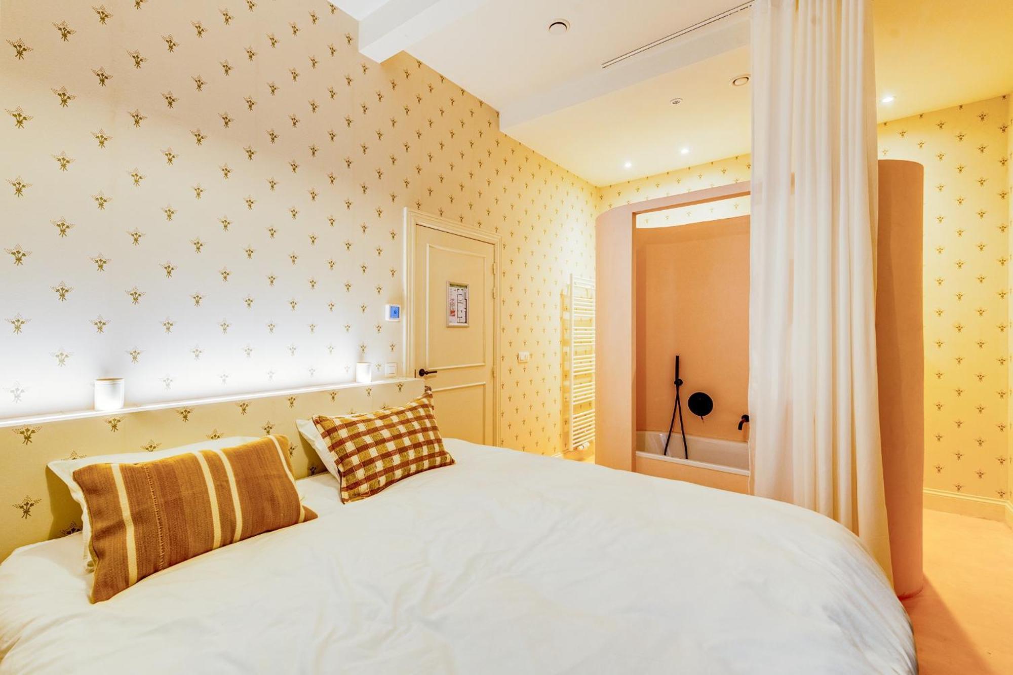 Homestay Romantic Escape And Wellness At Miss Tinguett In